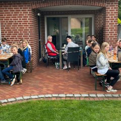 Breakfast together in the garden.