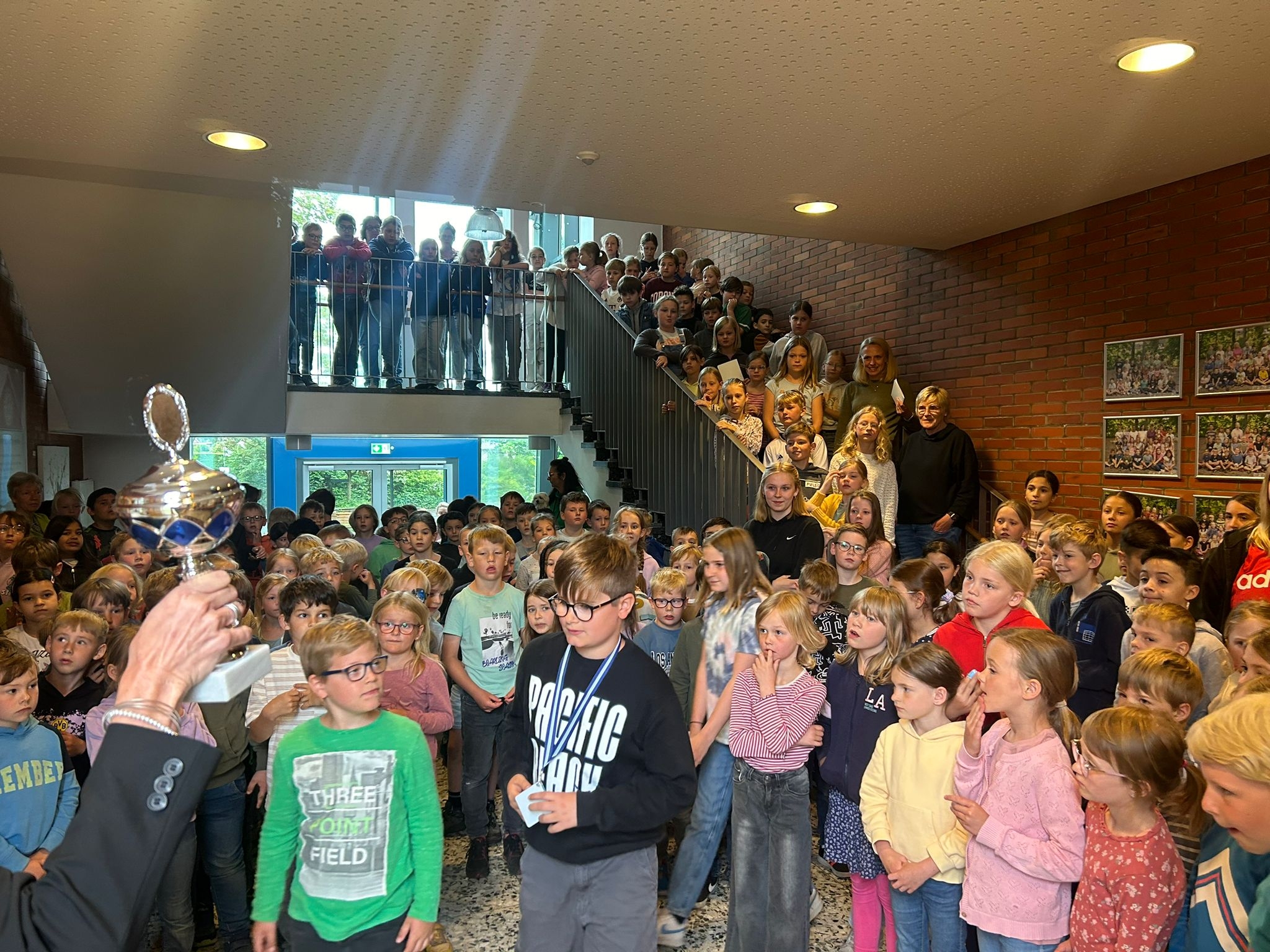 Kool koguneb auhinnatseremooniale.