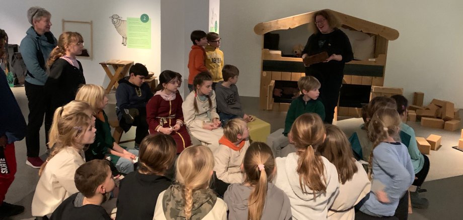 Kinderen in klas 3b reizen terug in de tijd naar het jaar 1623.